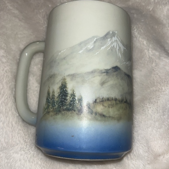 Otagiri Japan Eagle Design Ceramic Mug - Picture 3 of 4